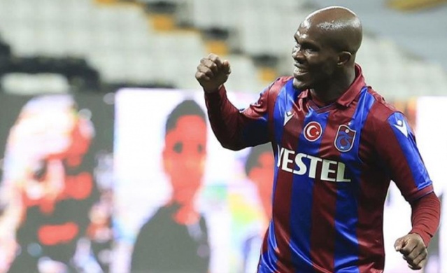 Nwakaeme İstanbul yolcusu! İşte o kareler: Foto Galeri 4