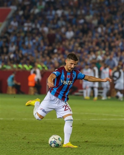 Trabzonspor'un eski oyuncusundan Galatasaray maçı yorumu "Hayal kırıklığına uğradım"Foto Haber 7