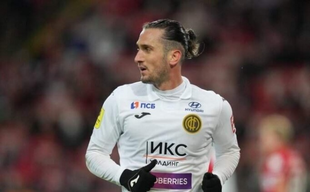 Fransız gazetesi Yusuf Yazıcı'yı yazdı! Dev kulüpler istiyor. Foto Haber 3