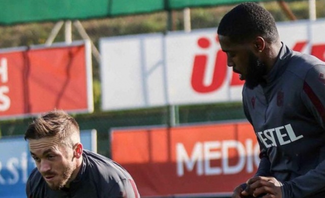 Trabzonspor'da en çok teklif alan oyuncuya izin yok. Foto Haber 4