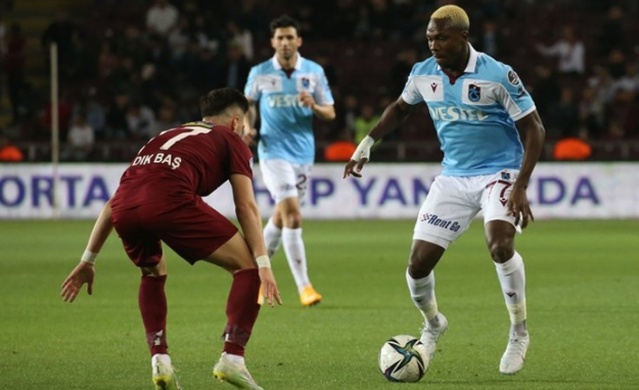 Trabzonspor'da yıldız ismin transferine Avcı onay verdi. Foto Haber 2