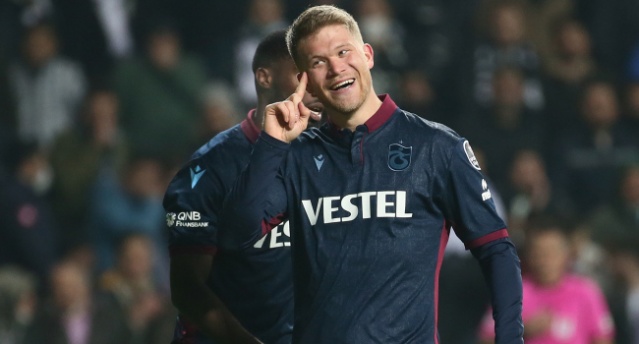 Cornelius'tan transfer itirafı: Trabzonspor'un farklı davranacağını düşündüm. Foto Haber 2