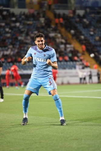 Trabzonspor'da gözler Bartra'da! Avcı'ya rapor verecek. Foto Galeri 3