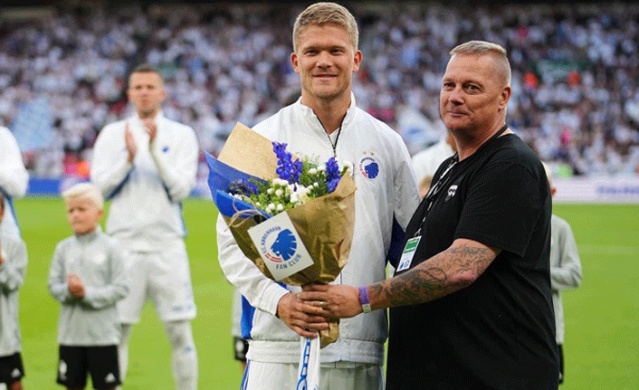 Kopenhag taraftarından Cornelius'a tepki! Foto Haber 8