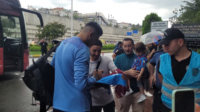 Trabzonspor Macaristan'a uçtu. Foto Haber 9