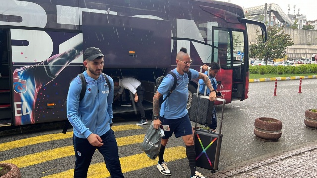 Trabzonspor Macaristan'a uçtu. Foto Haber 12