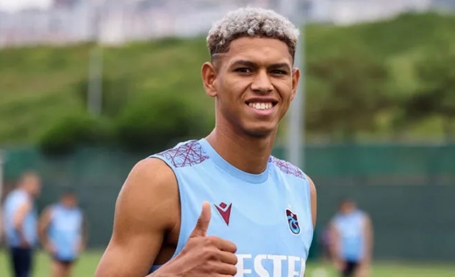 Transfer dönemi sona erdi! İşte Trabzonspor'da giden ve gelen oyuncular. Foto Galeri 10