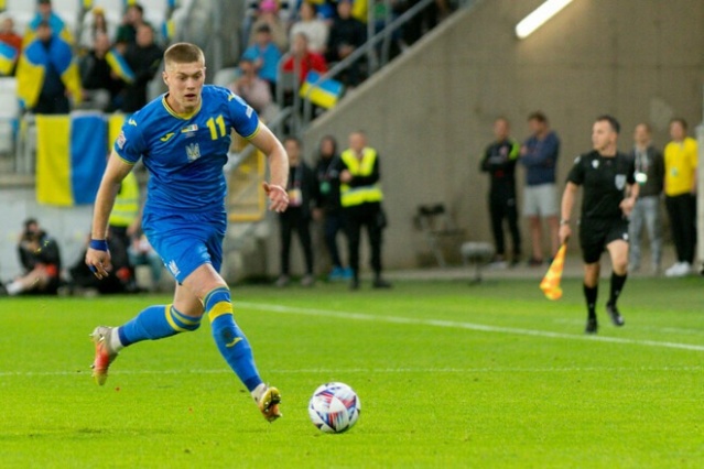 Trabzonspor'da iki transfer Ocak ayına kaldı! Foto Haber 13