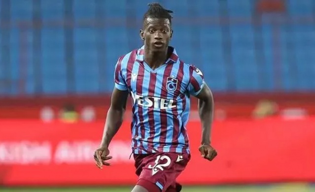 Trabzonspor'dan ayrıldı kulüpsüz kaldı! Foto Galeri 13