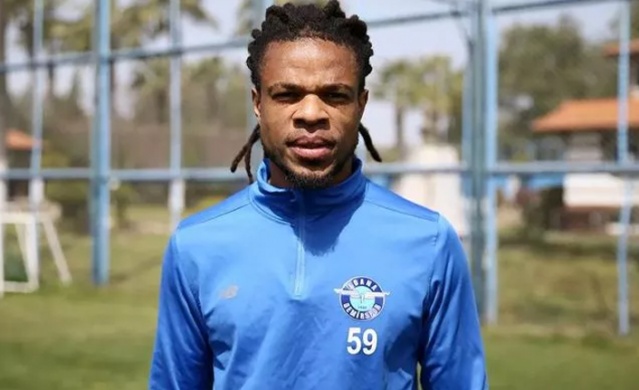 Trabzonspor'dan ayrıldı kulüpsüz kaldı! Foto Galeri 10