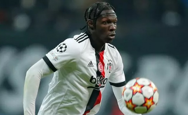 Trabzonspor'dan ayrıldı kulüpsüz kaldı! Foto Galeri 11