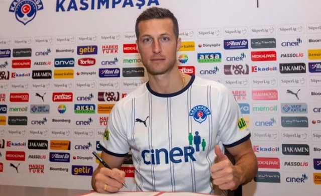 Trabzonspor'dan ayrıldı kulüpsüz kaldı! Foto Galeri 4