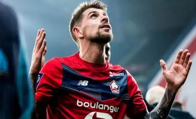 Trabzonspor'dan ayrıldı kulüpsüz kaldı! Foto Galeri 16