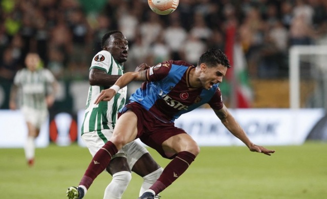 Trabzonspor'da Avcı, oyuncuları böyle motive etti. Foto Haber 11