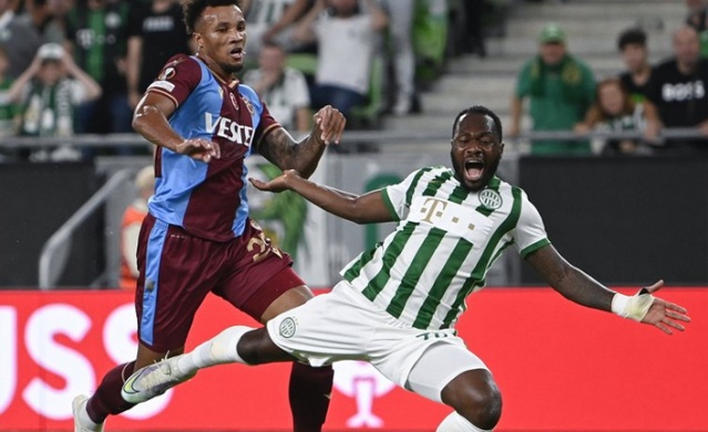 Trabzonspor'da Avcı, oyuncuları böyle motive etti. Foto Haber 5