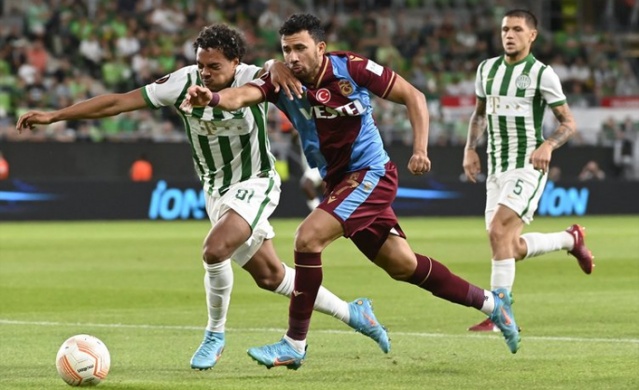 Trabzonspor'da Avcı, oyuncuları böyle motive etti. Foto Haber 14