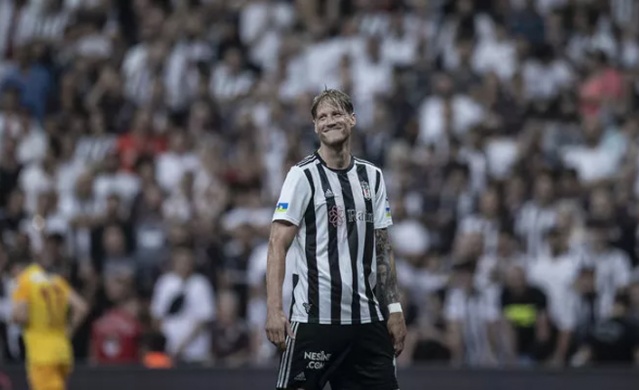 Trabzonspor ve diğer takımlar kaç milyon Euro bonservis bedeli ödedi? İşte harcamalar. Foto Haber 15