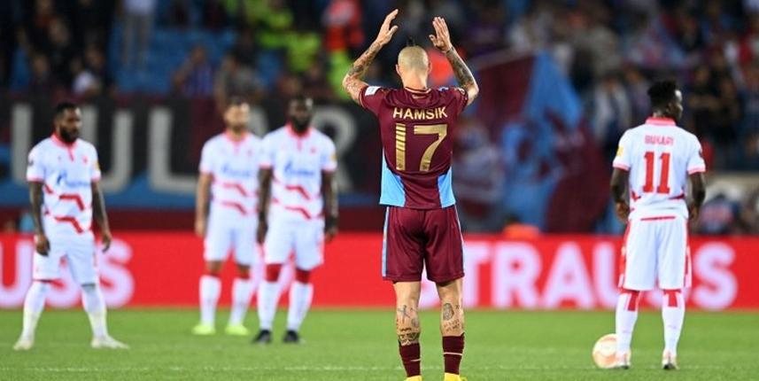 Trabzonspor'un yıldızı Hamsik göz kamaştırıyor. Foto Haber 3