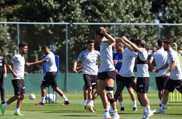 Trabzonspor'da zorlu ekim ayı. Foto Haber 10