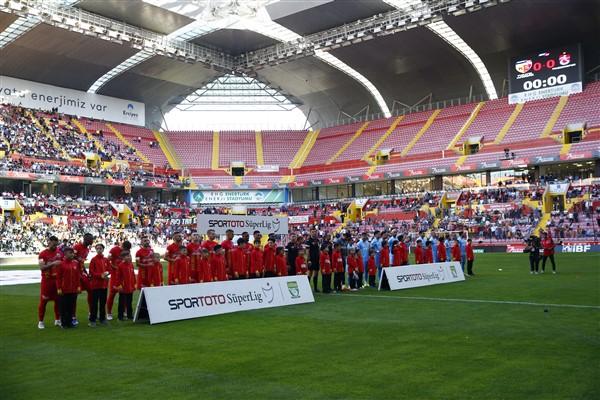 Kayserispor - Trabzonspor maçından kareler. Foto Haber 3