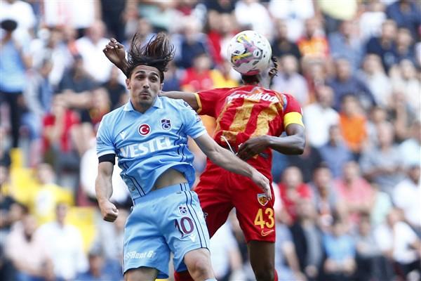 Kayserispor - Trabzonspor maçından kareler. Foto Haber 8
