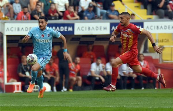 Kayserispor - Trabzonspor maçından kareler. Foto Haber 23