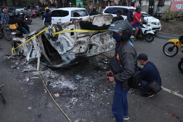 Katliam gibi futbol maçı! 174 ölü, 180 yaralı. Foto Haber 5