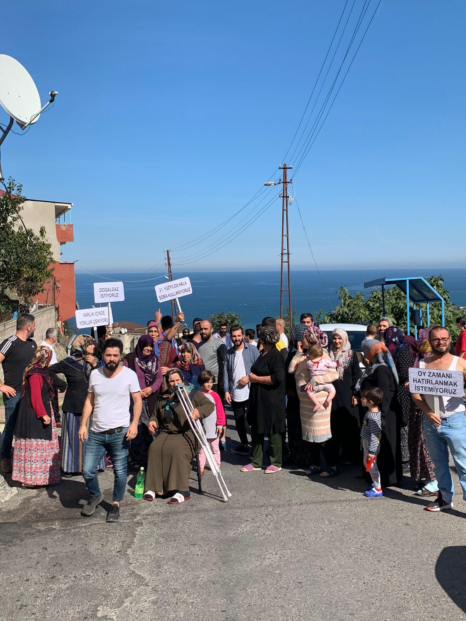 Trabzon’da doğalgaz isyanı: 10 metre aşağıda var bizde neden yok? Foto Haber 6