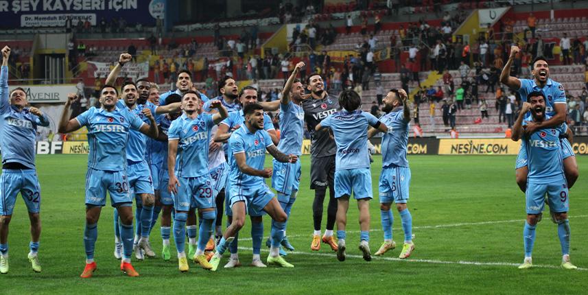 Umut Bozok kaldığı yerden devam ediyor. Foto Haber 5