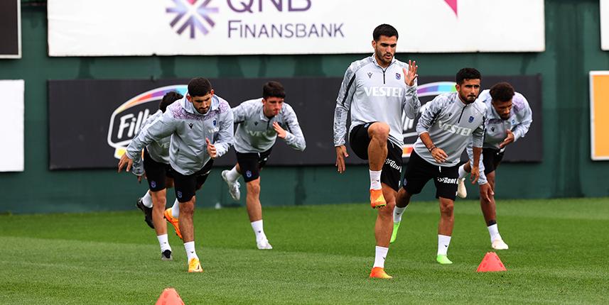 Trabzonspor'a müjde! Yıldız oyuncu geri dönüyor. Foto Haber 2