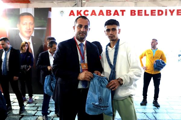 "Tam Bana Göre Gençlik Festivali" başladı. 6 Ekim 2022 5