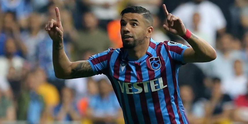 Trabzonspor'da yıldız isim geri döndü! Takımla çalışmalara başladı 4