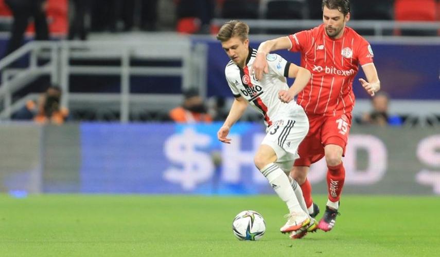 Trabzonspor'a geleceği iddia edilmişti! Kararını verdi. Foto Haber 2