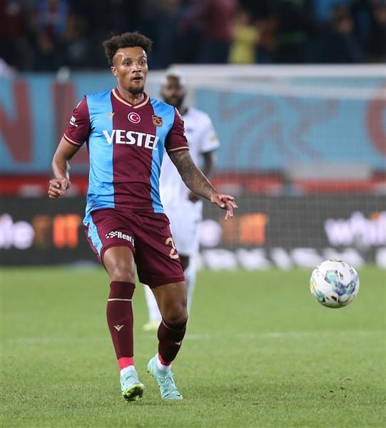 Trabzonspor'un bileği bükülmüyor! Ezeli rakiplere fark...Foto Galeri 3