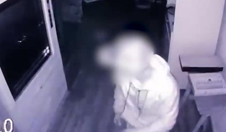 Trabzon'da iş yerine giren hırsız kameraları hesaba katmadı! Foto Haber 7