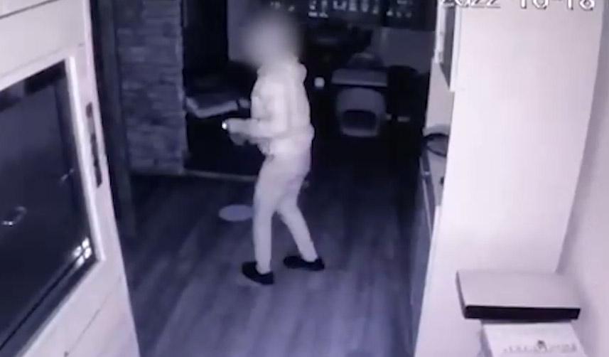 Trabzon'da iş yerine giren hırsız kameraları hesaba katmadı! Foto Haber 6