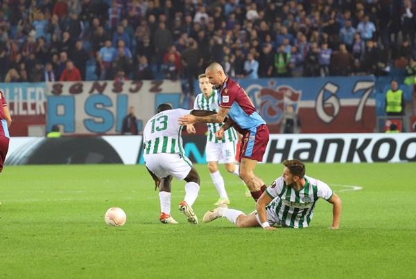 Trabzonspor’un eski oyuncusu böyle değerlendirdi! “Başarılı mı değil mi?” Foto Galeri 2