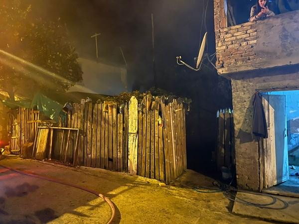 Ordu'da gece yarısı korkutan yangın 6
