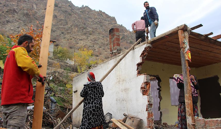 Yusufeli Barajı'nın kapakları kapatıldı, ilk sular altında kalacak köylerde telaş başladı... 3
