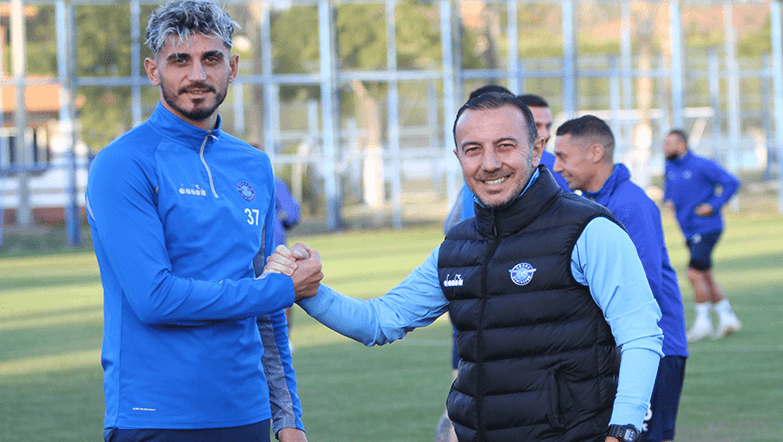Trabzonspor istiyordu, hocasından flaş açıklama: Umarım elimizden almazlar! 10