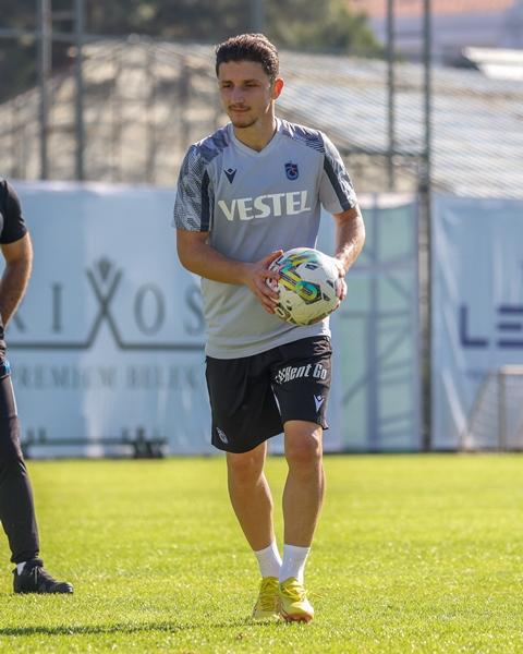 Trabzonspor’un Antalya kampı devam ediyor. 4 Aralık 2022 22