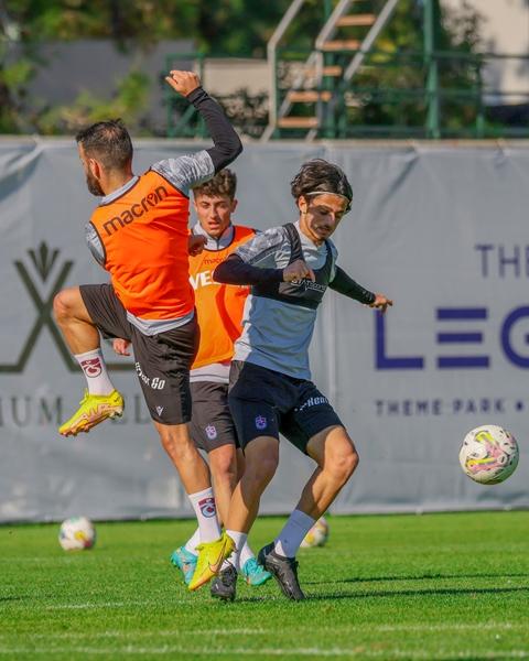 Trabzonspor’un Antalya kampı devam ediyor. 4 Aralık 2022 14