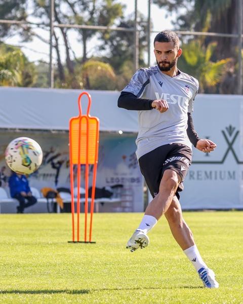 Trabzonspor’un Antalya kampı devam ediyor. 4 Aralık 2022 19