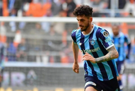 Trabzonspor’un gündemindeydi Fenerbahçe teklifini yaptı! İşte o rakam 7