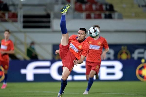 Menajerinden flaş açıklama: Trabzonspor'a gelmeye hazır 4