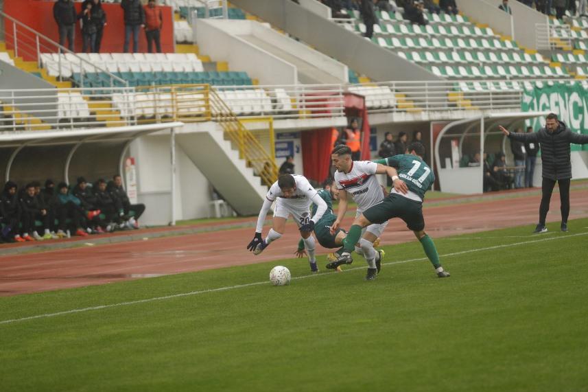 1461 Trabzon Kırklarelispor karşısında geriden geldi 8