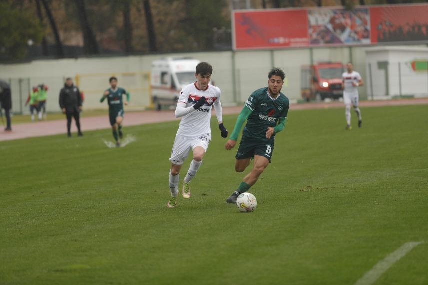 1461 Trabzon Kırklarelispor karşısında geriden geldi 7