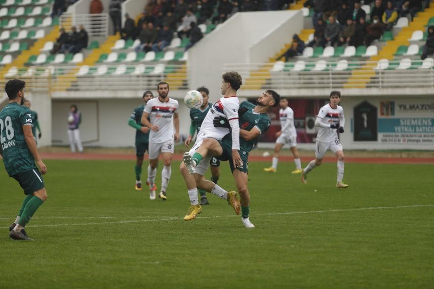 1461 Trabzon Kırklarelispor karşısında geriden geldi 16