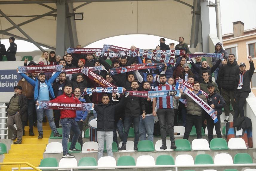 1461 Trabzon Kırklarelispor karşısında geriden geldi 13