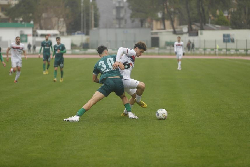 1461 Trabzon Kırklarelispor karşısında geriden geldi 12